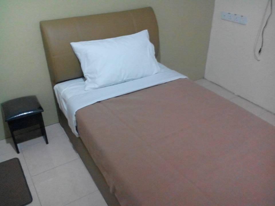 ג'והור בהרו Rst Hotel מראה חיצוני תמונה